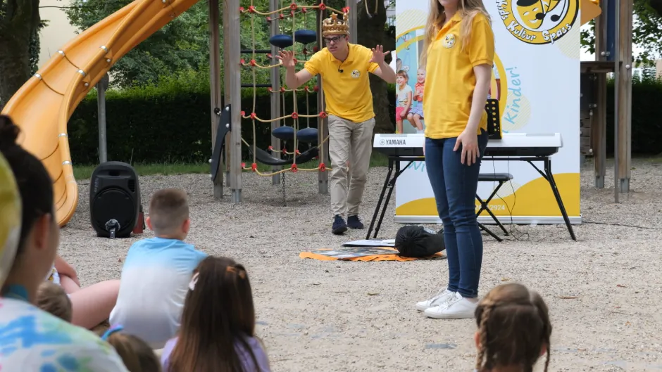 Klavier-Mitmachkonzert vor Kindern